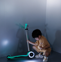 Load image into Gallery viewer, Maxi Micro Deluxe Glow LED - Jelly Green kids Age 5-12 Years