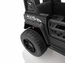 Load image into Gallery viewer, Kids Electric Ride On Jeep Age 3-6 Years