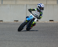 Load image into Gallery viewer, Torrot SM1 Kids Electric Cross Bike Age 3-8– Safe, Fun & Skill-Building Adventure