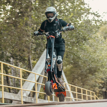 Load image into Gallery viewer, INMOTION RS Lite Electric Scooter - E-Scooter UAE Hub