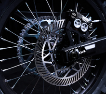 Load image into Gallery viewer, Y-VOLT Surge V Electric Dirt Bike – 35 kW Peak, 97.2V 45Ah