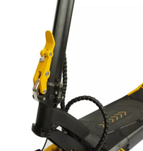 Load image into Gallery viewer, V8 Electric Scooter 60V 26Ah 3200W swap Battery - E-Scooter UAE Hub