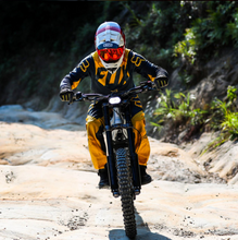 Load image into Gallery viewer, SURRON LIGHT BEE X Electric Dirt Bike 60v 100km Range 75km/h Speed Off Road Dirt Bike