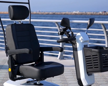 Load image into Gallery viewer, Equinox Grande Multi-Terrain Mobility E Scooter - E-Scooter UAE Hub