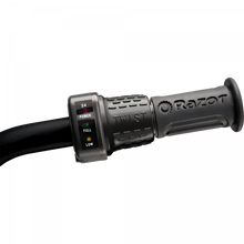 Load image into Gallery viewer, Razor Dirt Quad SX McGrath Green Age 8+ Kids - E-Scooter UAE Hub