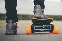 Load image into Gallery viewer, Stoke Series 1 Skateboard - E-Scooter UAE Hub