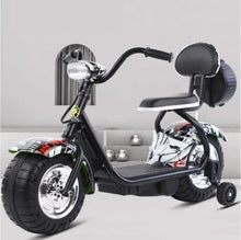 Load image into Gallery viewer, Kids Harley E scooter With Auxillary wheels Age 2-6 Years