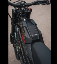 Load image into Gallery viewer, 2025 Talaria Sting MX5 Dirt Bike 72V 40Ah 13400W 100KM  Long Range