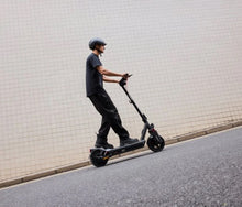 Load image into Gallery viewer, Ninebot MAX G3 Electric Scooter Segway 3rd Gen 2025 New 45kmh Max Speed