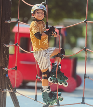 Load image into Gallery viewer, Micro Discovery Inline Skate with Brake Set Age 7+ Size 37-40
