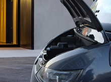 Load image into Gallery viewer, Ultra Luxury Golf cart
