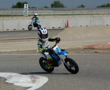 Load image into Gallery viewer, Torrot Supermotard TWO (SM2) – The Ultimate Kids Electric Dirt Bike (Ages 6–12)
