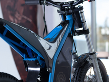 Load image into Gallery viewer, Torrot TR1 Kids Electric Dirt Bike Age 3-7 Adventure Rider
