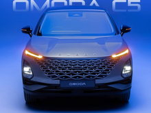 Load image into Gallery viewer, Omoda C5 SUV
