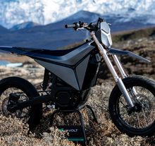 Load image into Gallery viewer, Y-VOLT Surge V Electric Dirt Bike – 35 kW Peak, 97.2V 45Ah
