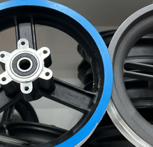 Load image into Gallery viewer, E10 E-Scooter Parts (Battery , Charger &amp; Body)
