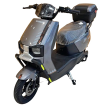 Load image into Gallery viewer, Winner FH05 City Electric Bike With Rear Luggage Box 60V 20Ah
