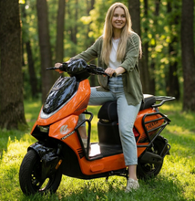 Load image into Gallery viewer, New Fashion City Electric Bike 60V 20Ah 2000W A
