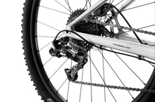Load image into Gallery viewer, Woom 5 Off Kids Bike Age 7-11
