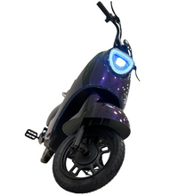 Load image into Gallery viewer, Q8 Vespa Classic Electric City E-BIKE
