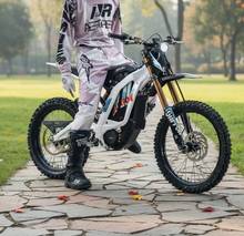 Load image into Gallery viewer, 2026 NEW Surron Light Bee X Electric Bike-Upgraded 10kw motor and Battery 72V 35Ah
