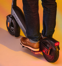 Load image into Gallery viewer, PURE X MCLAREN BLACK 900W MAX POWER 50KM RANGE
