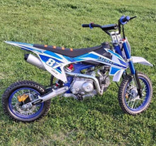 Load image into Gallery viewer, Kids Gas powered Dirt Bike Off Road Age 12+

