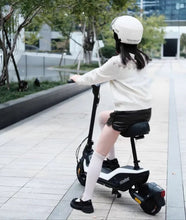 Load image into Gallery viewer, Ninebot Segway 2023 UiFi 1 Electric Scooter with Seat - E-Scooter UAE Hub
