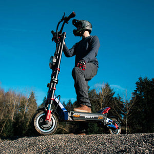 VSETT 11+ ELECTRIC OFF-ROAD SCOOTER 60 VOLT 3000W DUAL ENGINE - E-Scooter UAE Hub